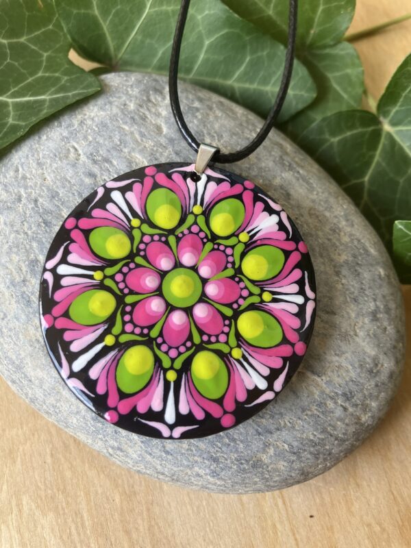 Lamandala_magenta lime 2